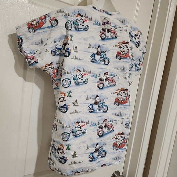 S.C.R.U.B.S. Women's Scrub Top Winter Holiday Snowman Biker Bikers Print V Neck - Picture 8 of 8